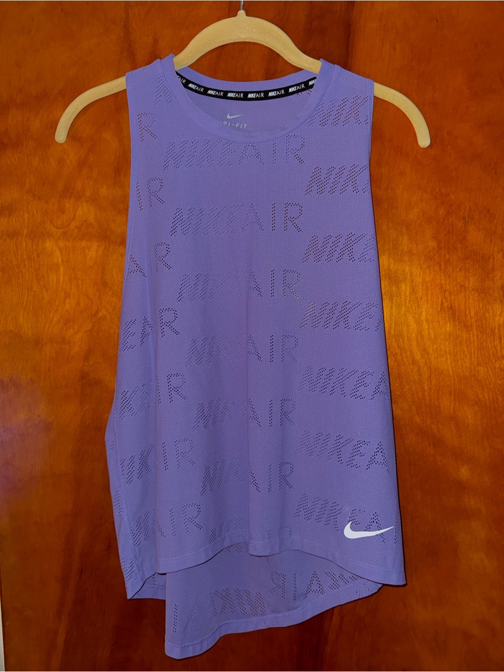 Nike Women’s Purple Dri-FIT AIR Pinnie Tank